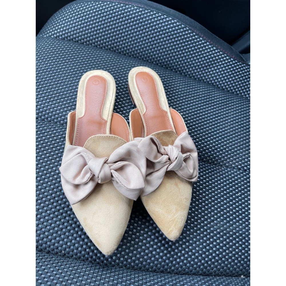 Tan Faux Suede Pointed Toe Mules with Oversized Ribbon Bow Flats Size 7